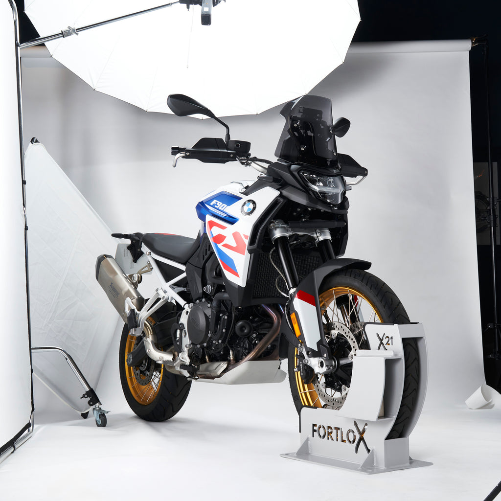 Fortlox Moto X21 Motorcycle Wheel Lock on a BMW F 900